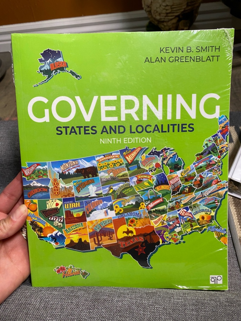 Governing States and Localities (Green) by Kevin B. Smith & Alan Greenblatt